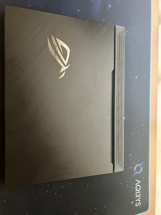 Asus rog strix G531GU i7 9 th GTX1660 Ti 6gb