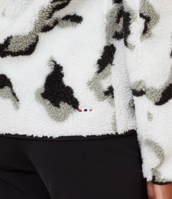 Дамско яке Napapijri PILE RICCIOLO 'YUPIK CAMOU' DONNA - размер M