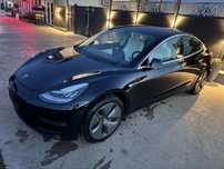 Tesla Model 3 TESLA Model 3 4x4 long range Sumon Interior Alb