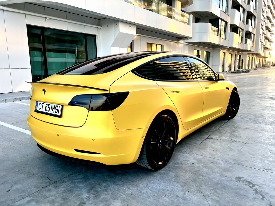 Tesla  model 3 long range