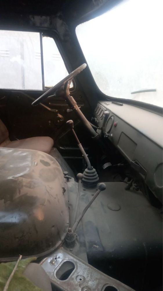 UAZ сотилади яхши холатда
