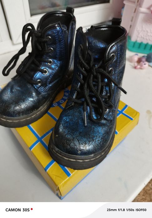 Отдам ботинки для девочек