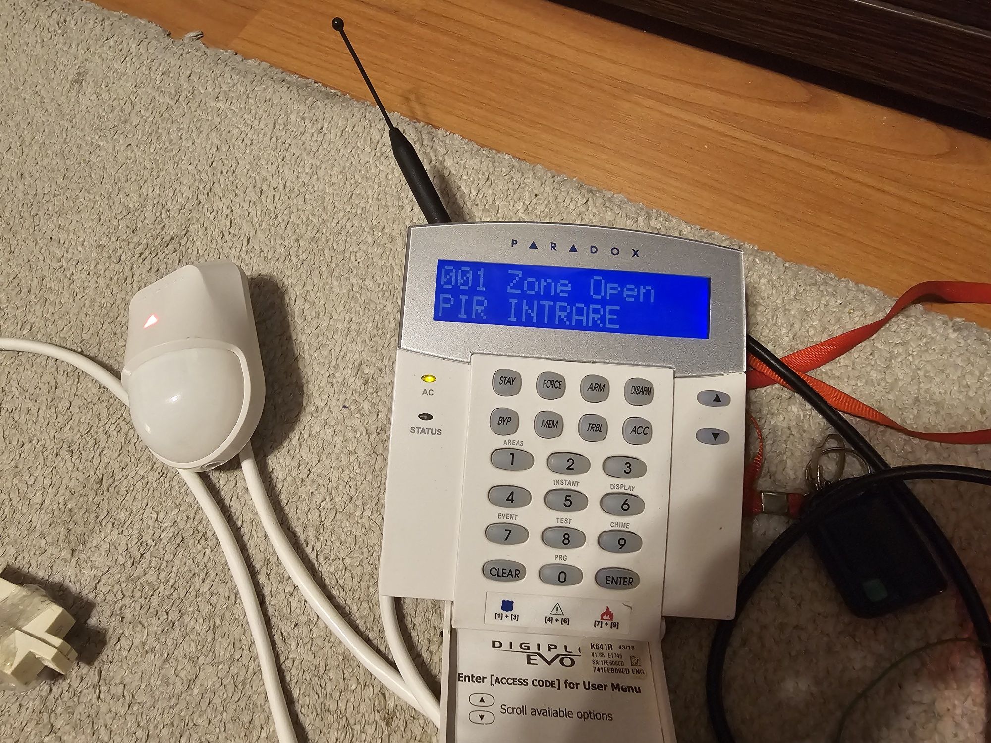 Sistem antiefractie Paradox EVO 192 + tast K641R cu pir, cm, bp, geam