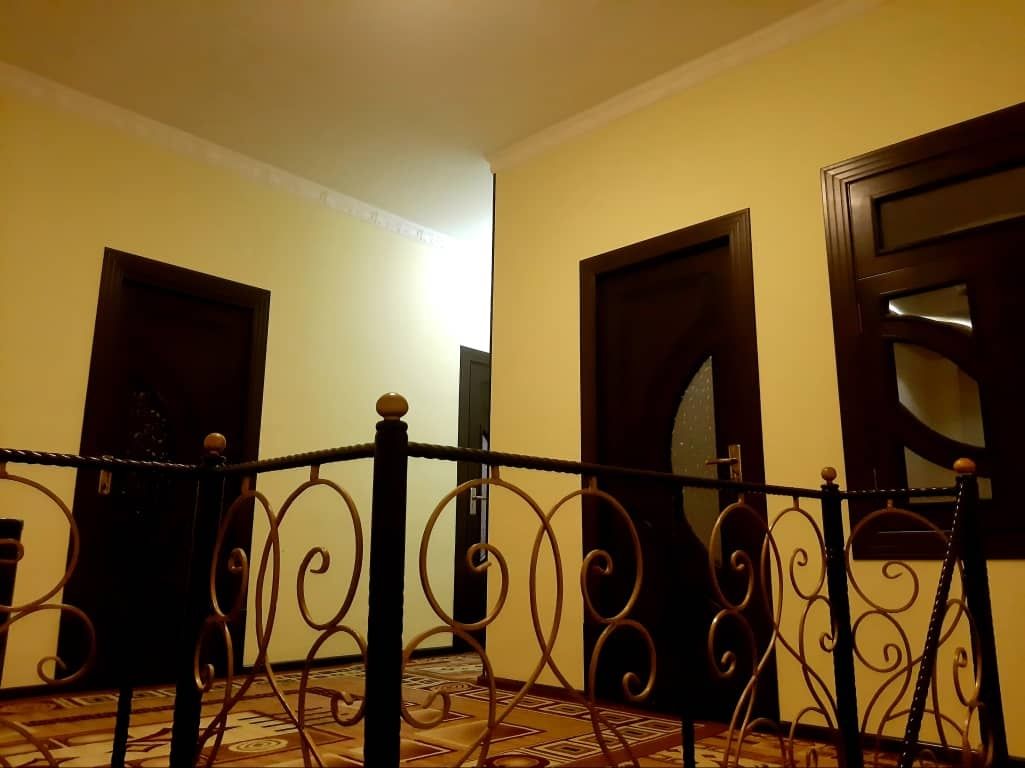 2сотихли ховли сотилади