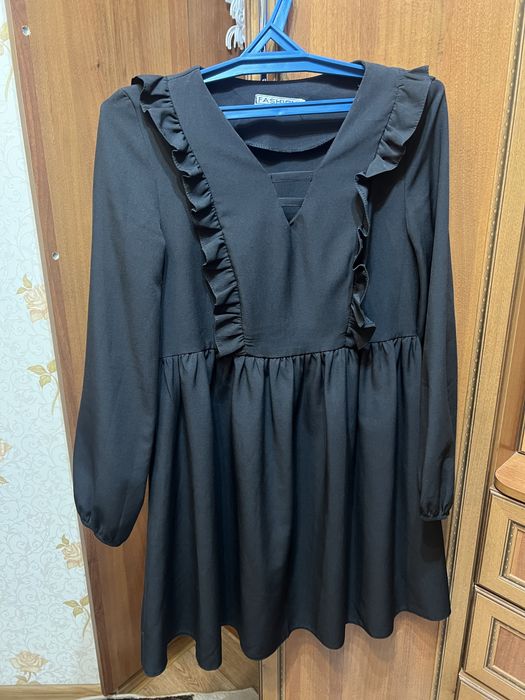 Продам черное платья