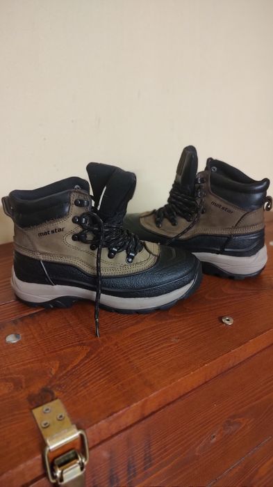 Есенно зимни обувки 37 номер