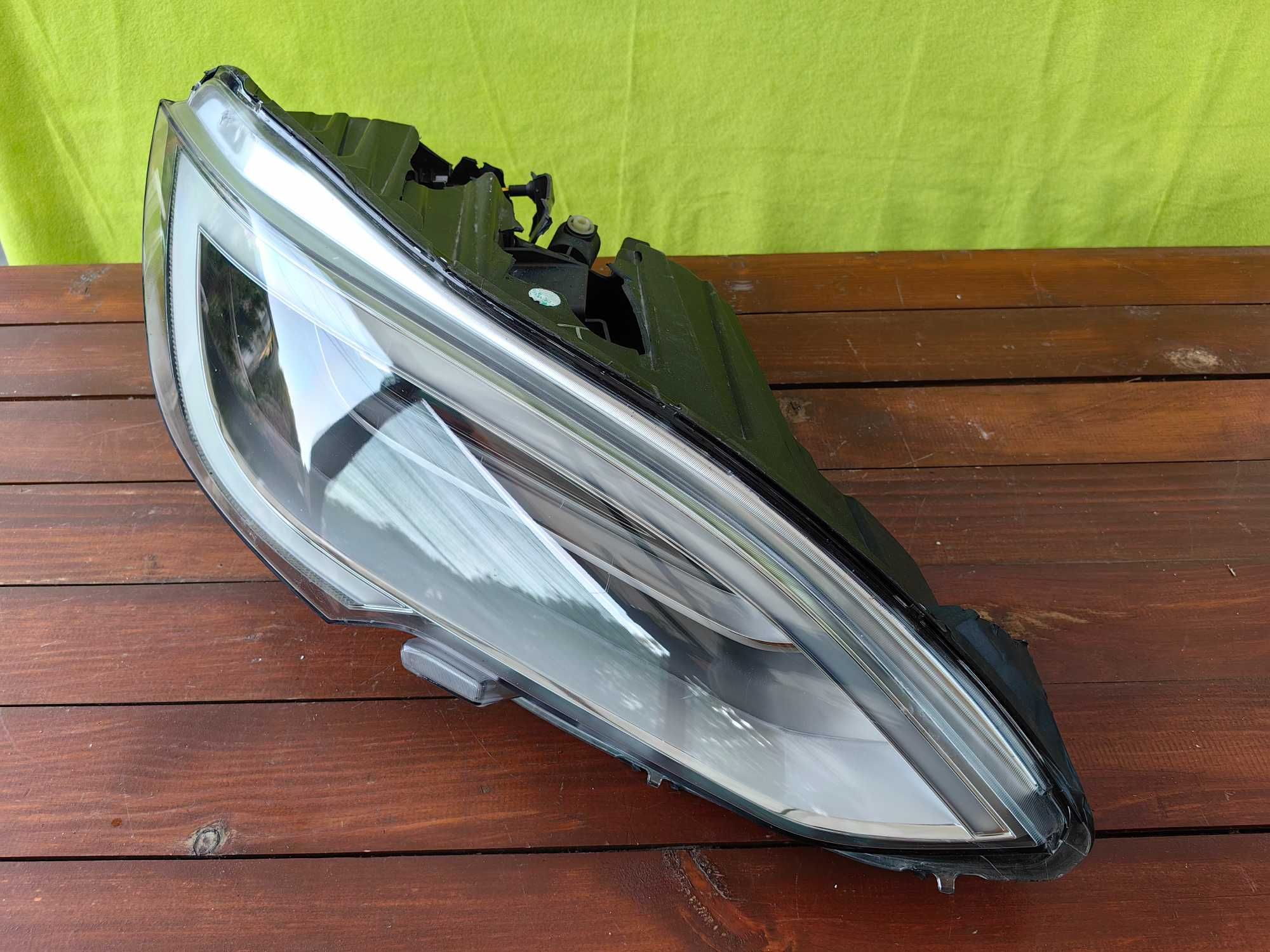 Десен фар Tesla Model S Full LED Facelift / Фар Тесла Модел С