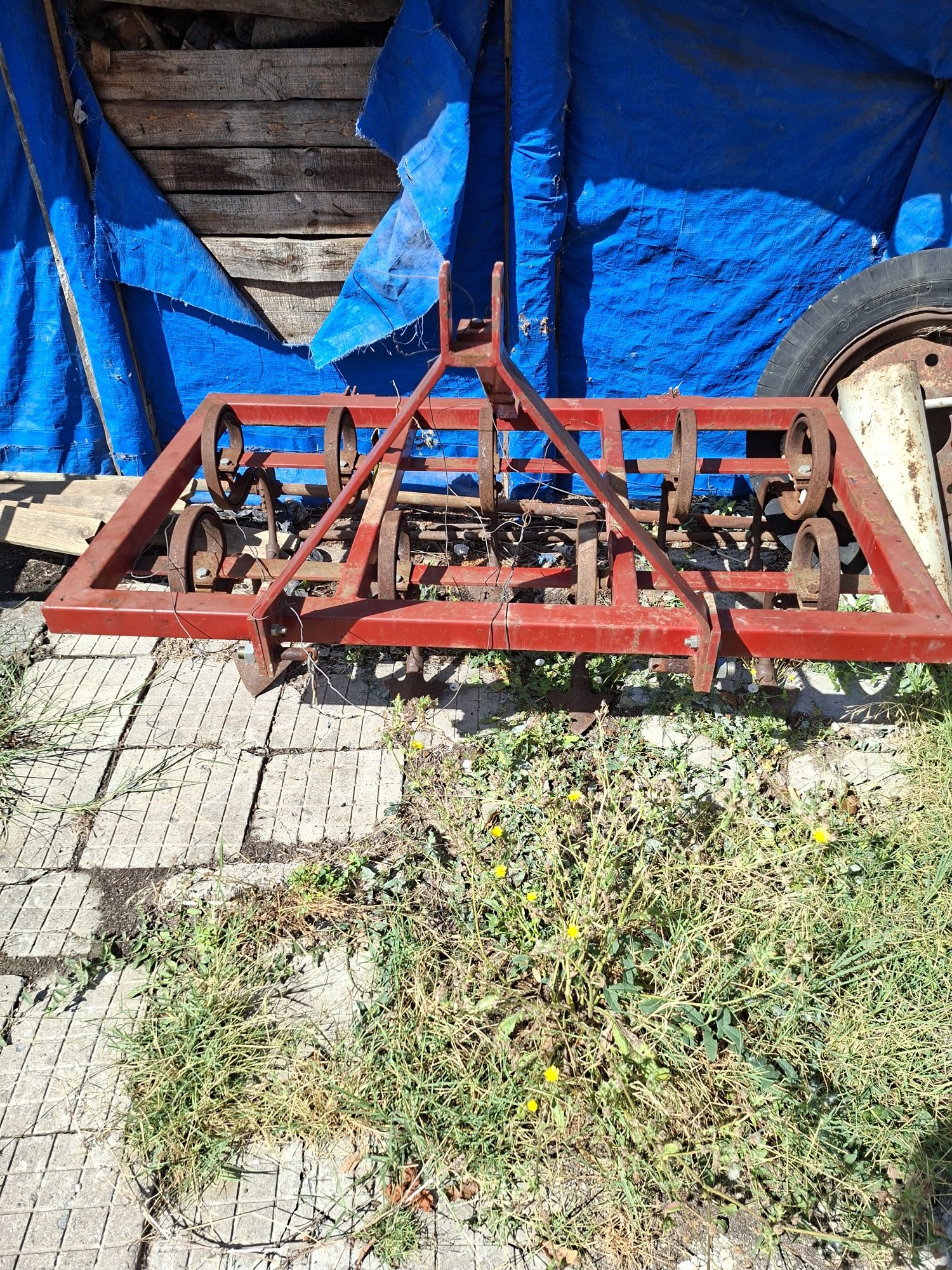 Трактор Hinomoto 28hp 4х4 перфектно състояние на 1100 мото часа