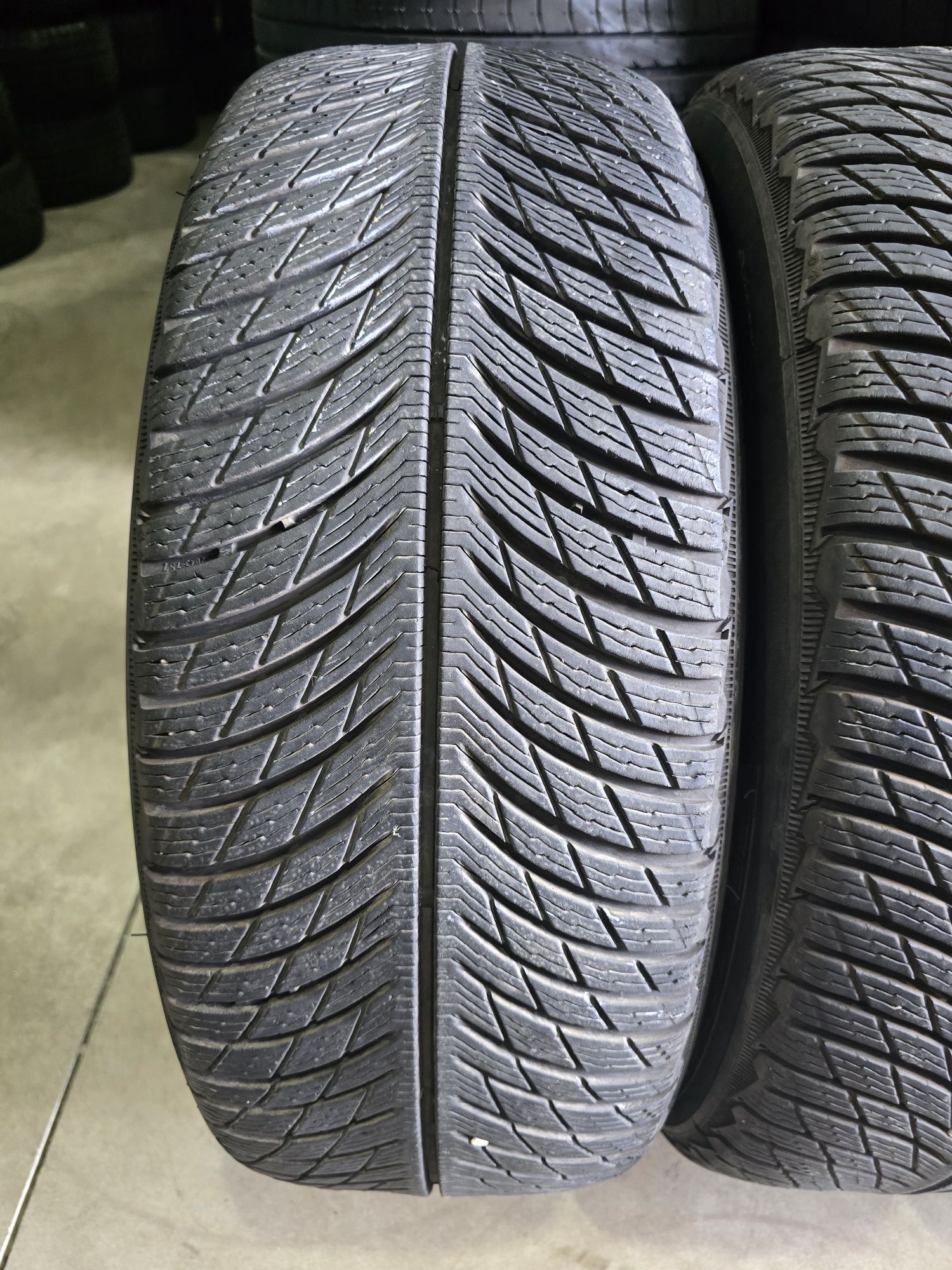 235/50/19 MICHELIN 4бр