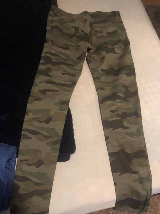Blugi camuflaj barbati