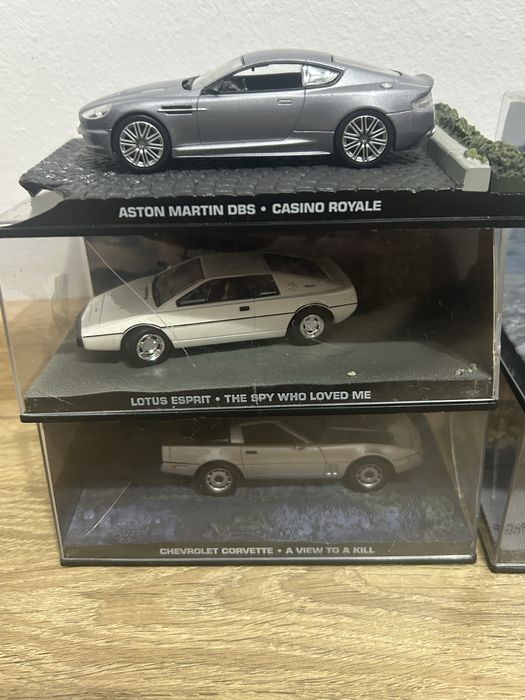 masinute de colectie 007 Aston Martin Lotus Esprit Chevrolet corvette