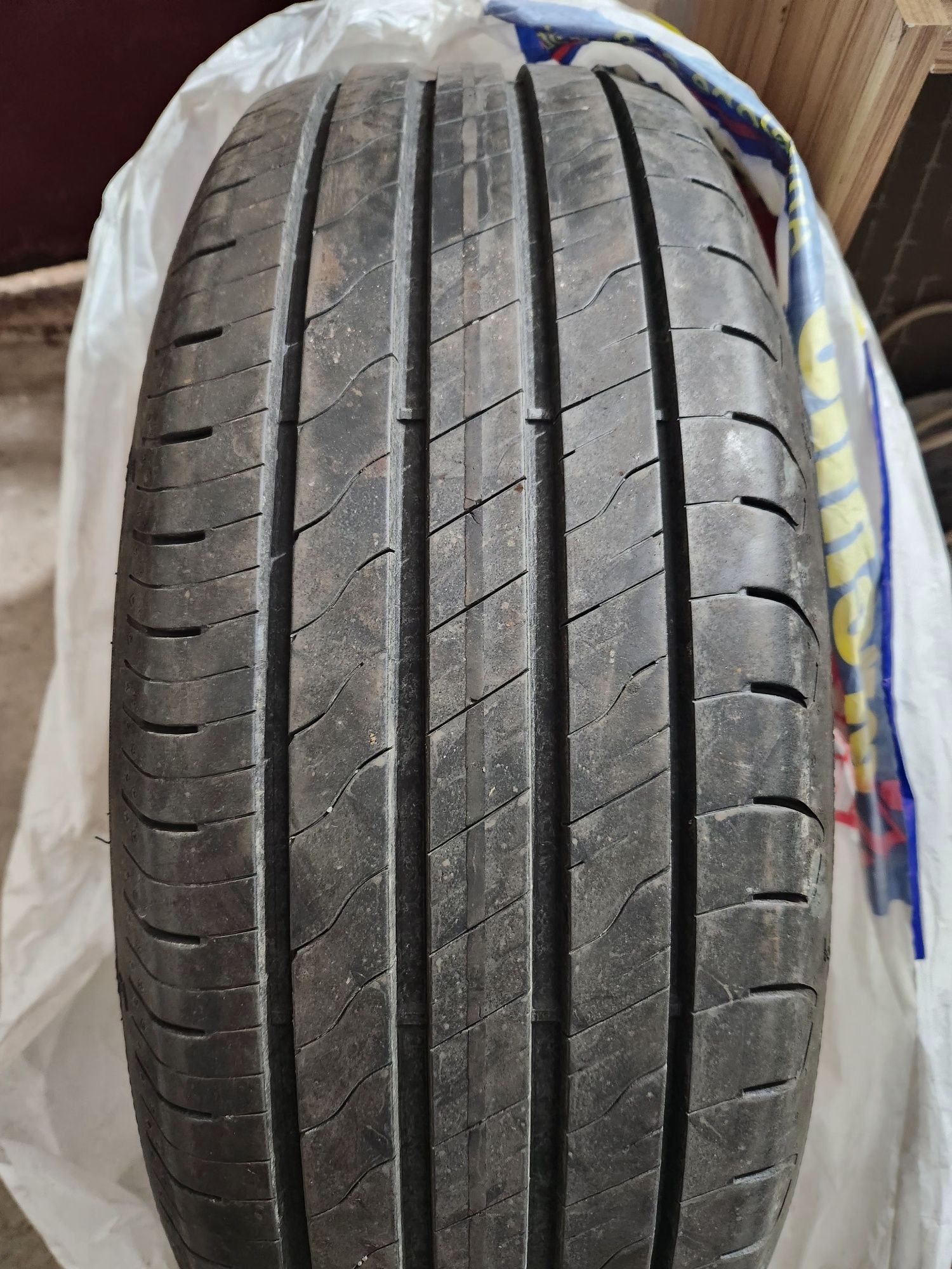 Vand cauciucuri vara 215 60 r17 Goodyear Efficientgrip 2 Suv