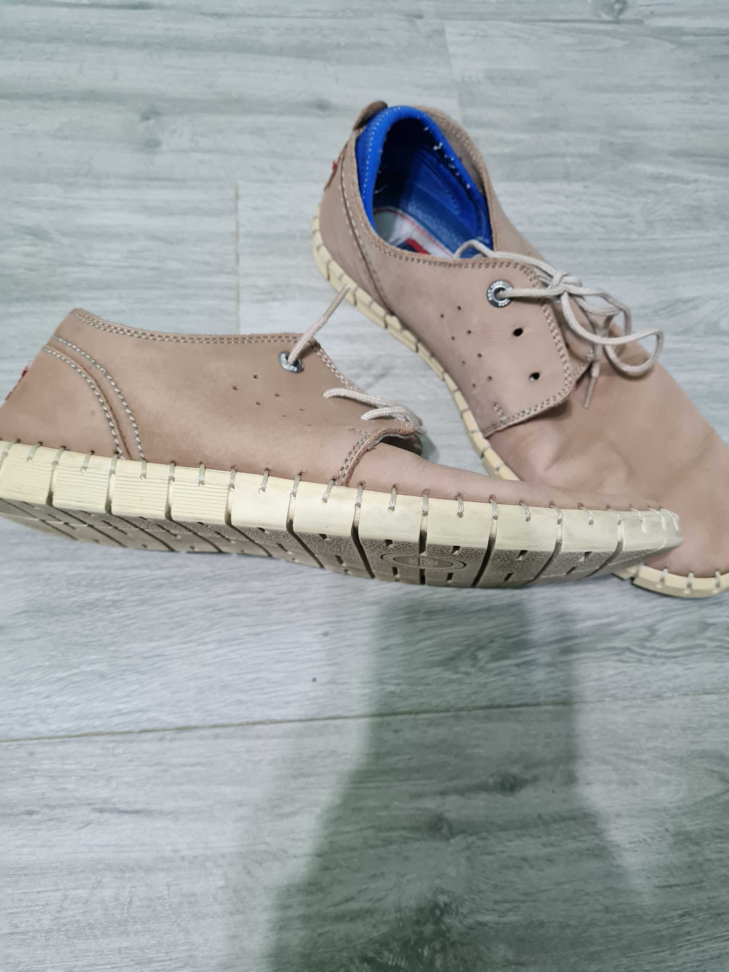 Mocasini adidasi pantofi piele intoarsa 42