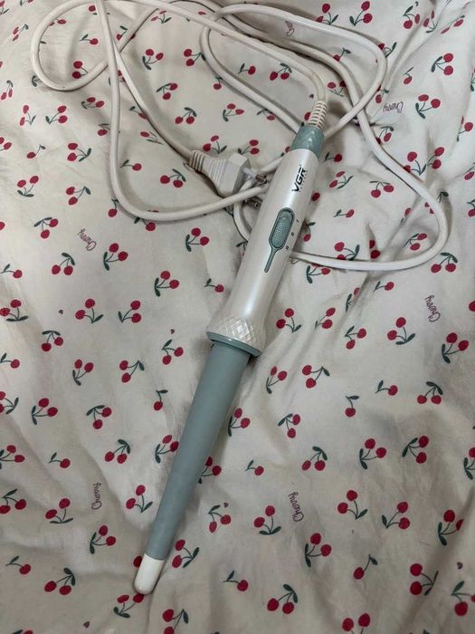 Стайлер для укладки волос.