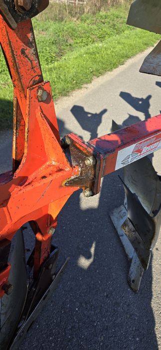 Plug gregoire bessoin 3+1 . Ca kuhn lemken huard