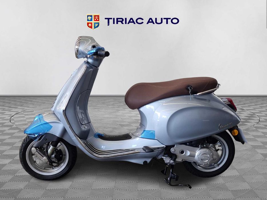 Piaggio Vespa Primavera 50 Grigio