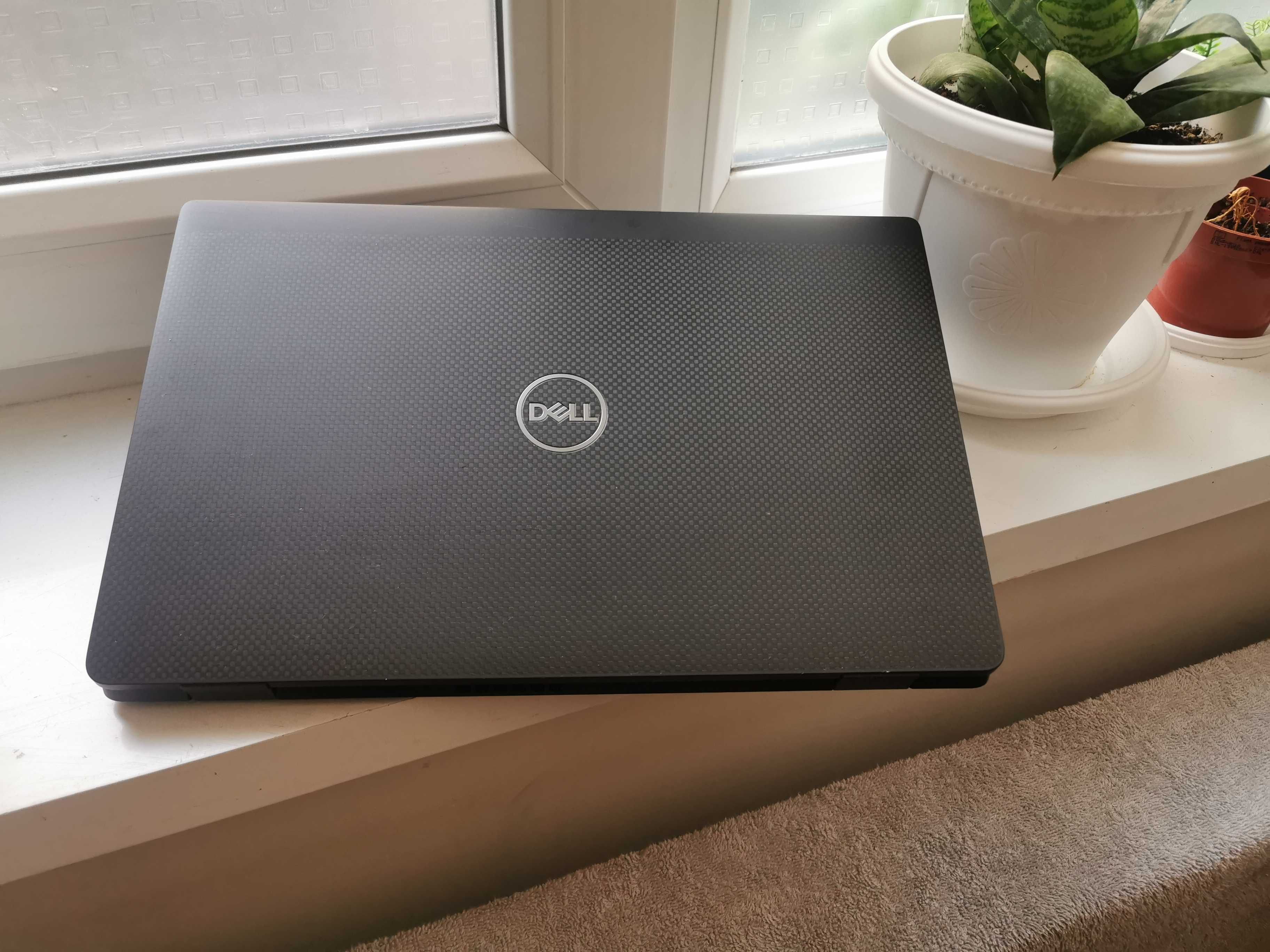 Лаптоп Dell Latitude 7420, Intel Core i7 1185G7, 32GB RAM DDR4/1TB /4K
