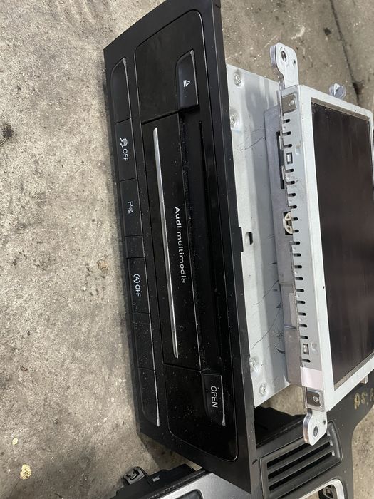 Navigație completa MMI Audi A5 A4 b8 completa