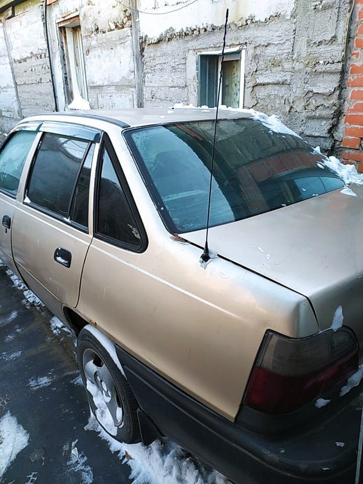 Daewoo Nexia 1999 года