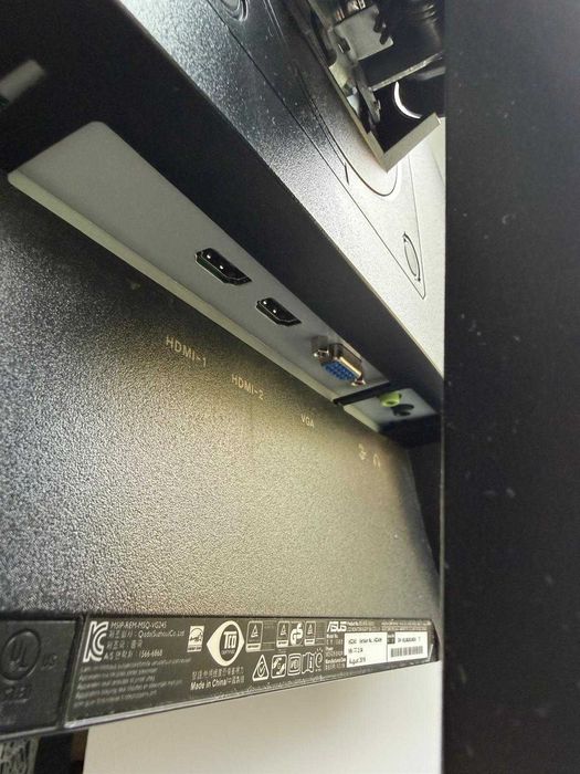 Vând PC Gaming I3 9100f GTX 1650 + Monitor Asus 24'' Full HD 1ms 75hz