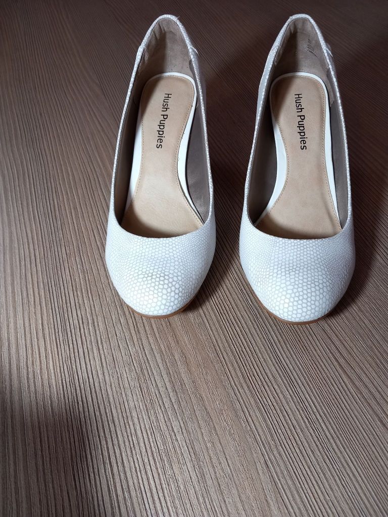 Pantofi      dama