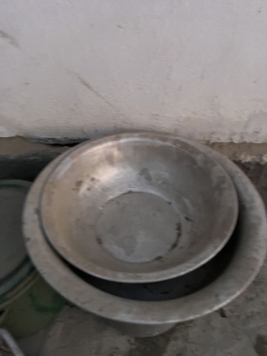 Пролам два плюминевых тазика