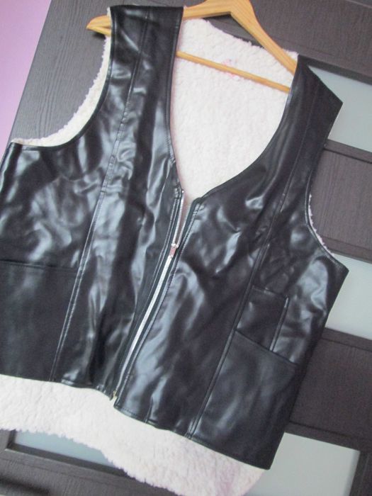 vesta neagra  deosebita 58/60/L