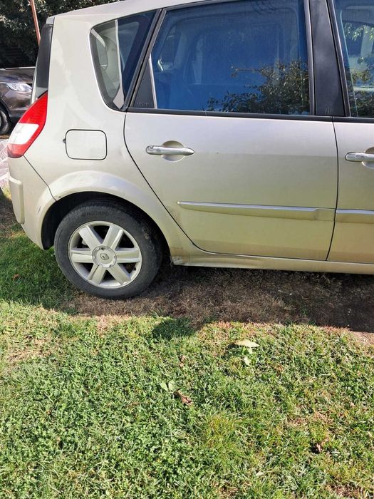 Vând Renault Megane Scenic