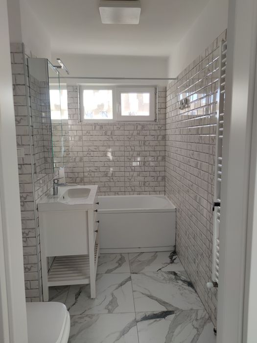 Proprietar inchiriez apartament 4 camere zona Dacia