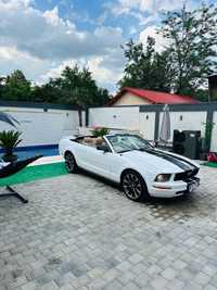 Ford Mustang Stare perfectă Cabrio automat model FULL Acte valabile de Bulgaria
