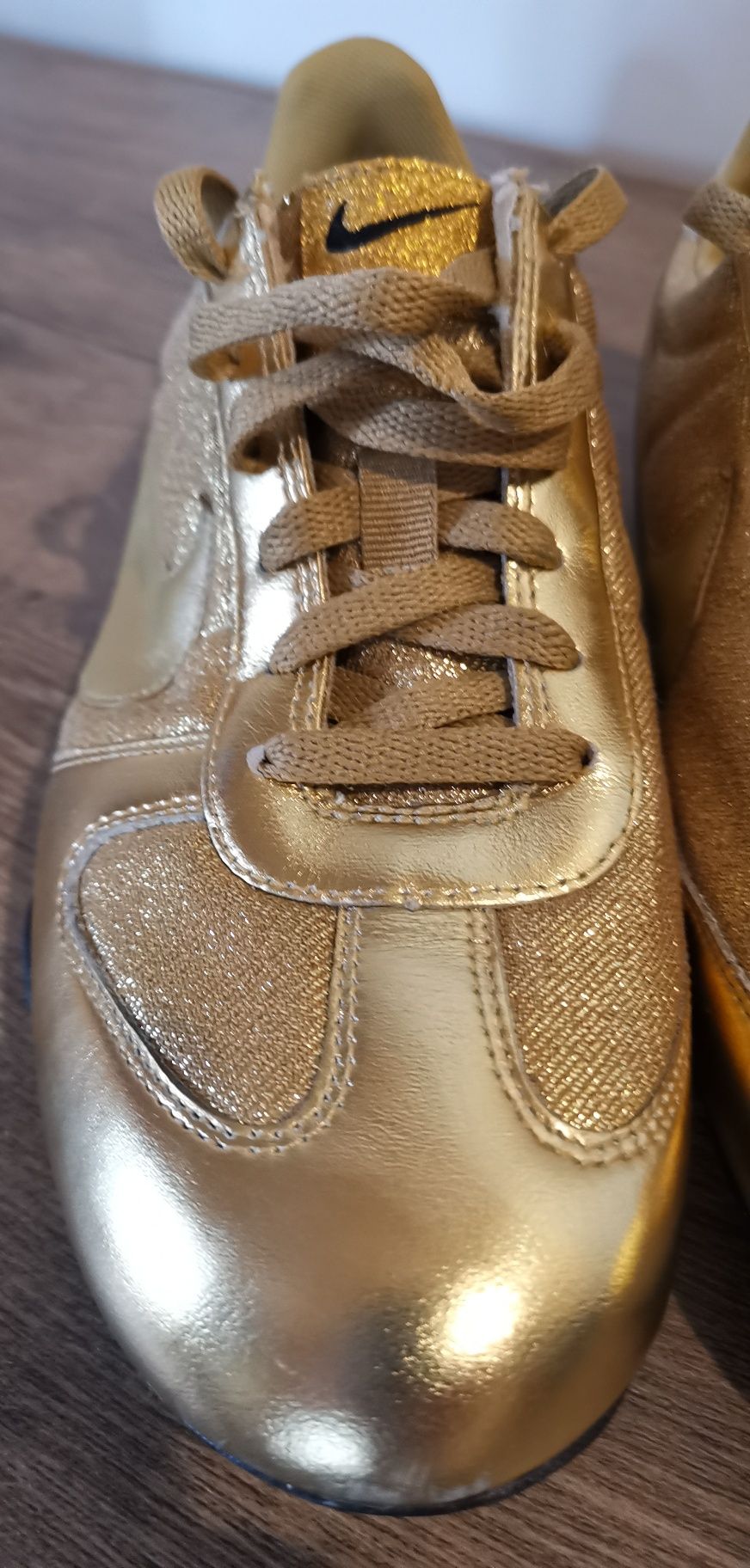 NIKE Gold Edition