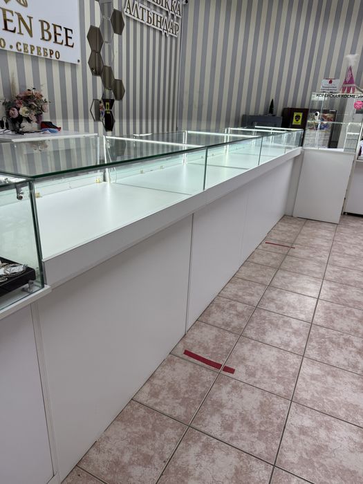 Витрины (прилавки)