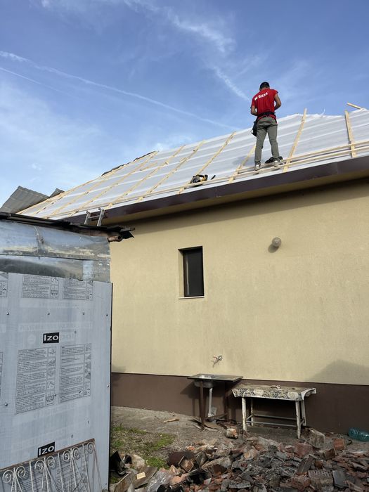 Montaj  acoperisuri BILKA reparații vopsit velux