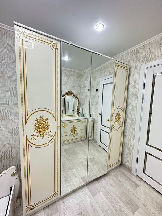Продам спальный гарнитур б/у