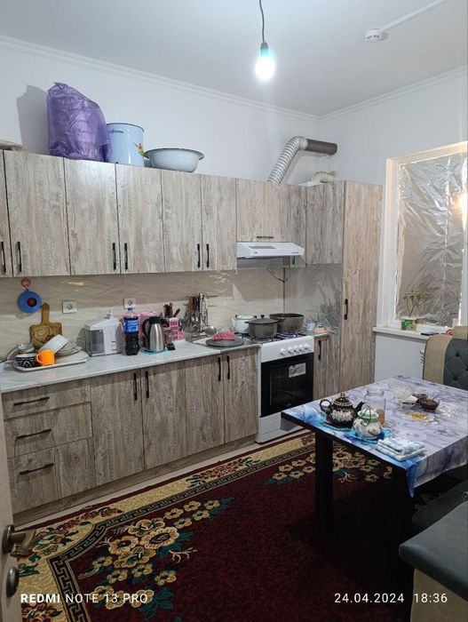 Срочна 16 етажка да 1 етажида 3 х квартира сотилади