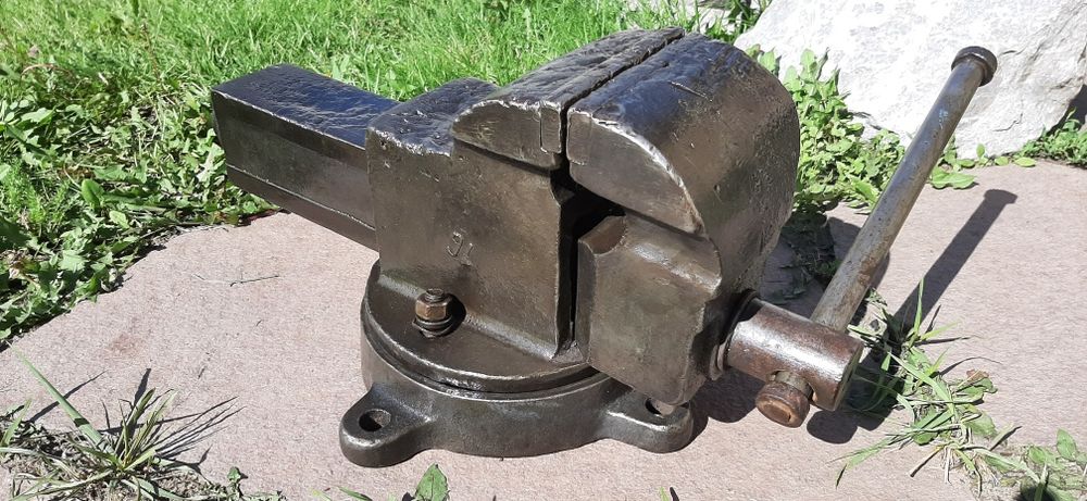 Тиски большие ссср