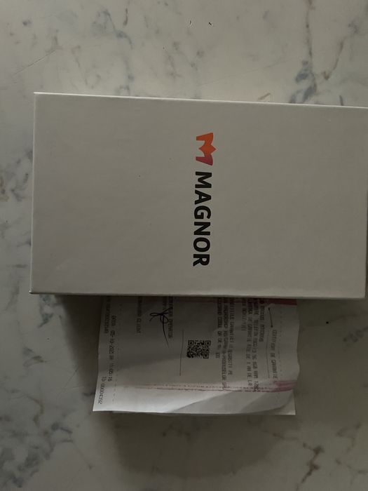 Vand poco f3 full box