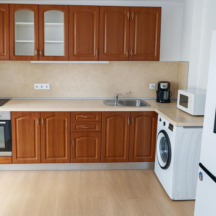 Дава се под наем Тристаен апартамент в Пловдив, Център - 85 кв.м за 650 € - Снимка #3