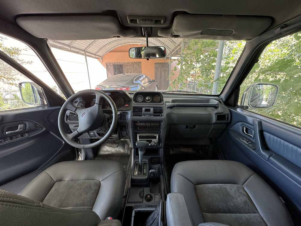 Mitsubishi pajero 2