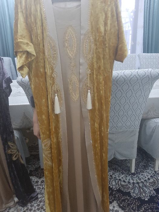 Абая длинная красивая