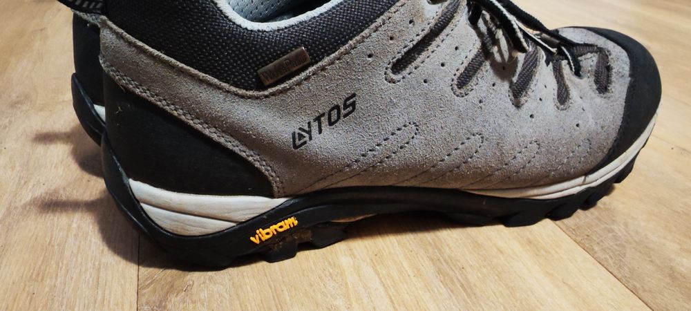 Bocanci Lythos joși