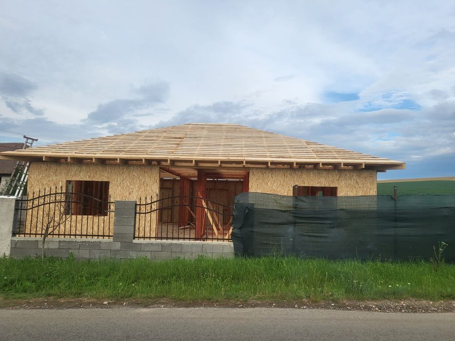 Casa modulare pe structură metalică din tevi metalice și profile