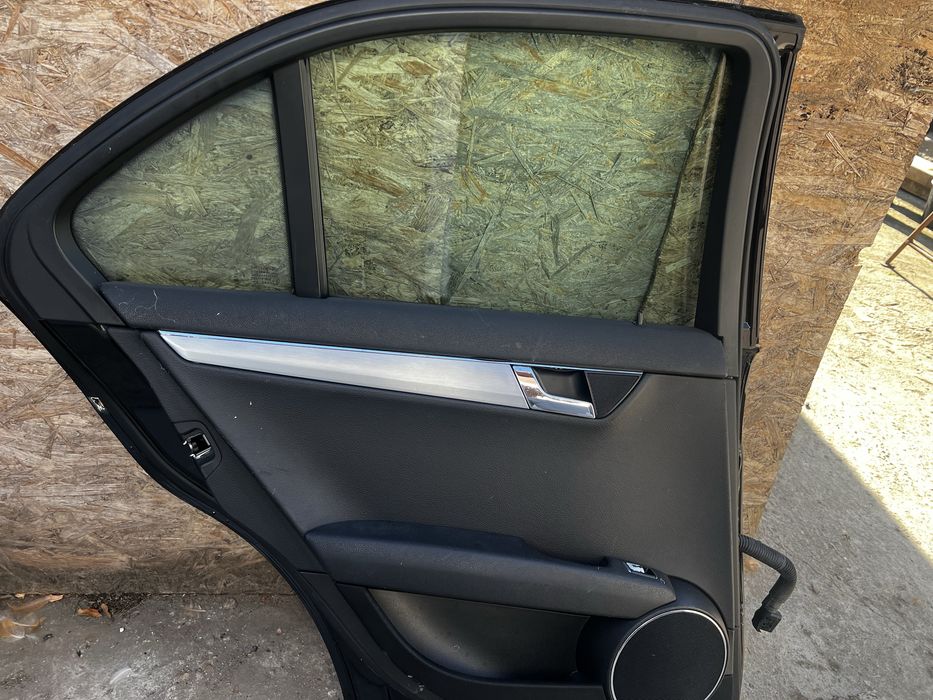 Ușii Mercedes stânga C220 W204