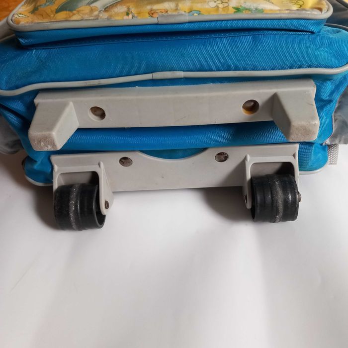 Детска ученическа раница с колелца