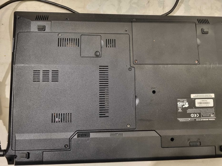 Terra mobile 1512 cu SIM 8gb ddr3 lan wifi