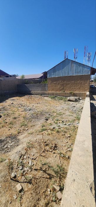 Yer uchastkasi sotiladi!