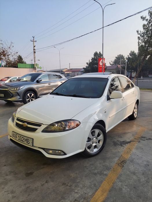 Chevrolet Gentra 3 pozitsiya