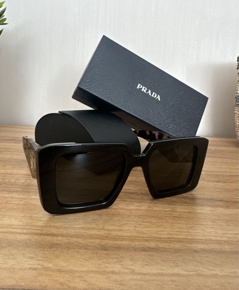 Слънчеви очила PRADA