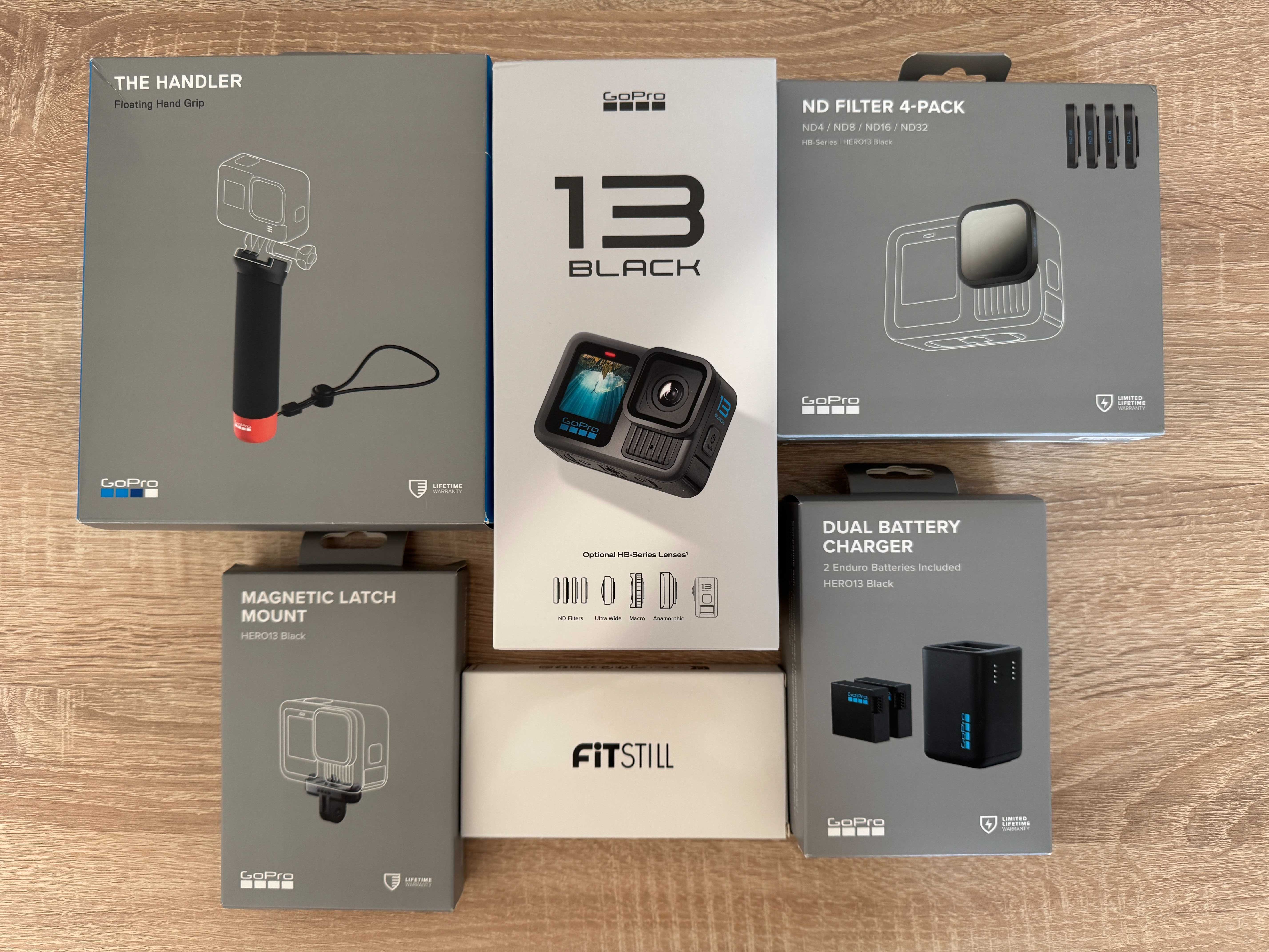 GoPro Hero 13 Black + батерии + аксесоари (чисто нови)