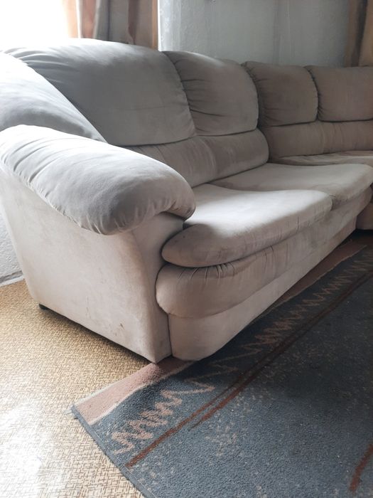 Ъглов диван разтягане се на спалня